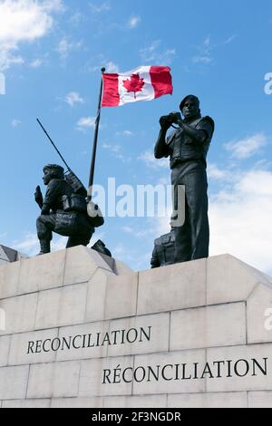 Kanada, Ontario, Ottawa, Monument für Versöhnung erinnert an Kanadas Rolle in der internationalen Friedenssicherung und an die lebenden und toten Soldaten. Stockfoto