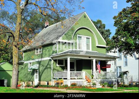 Elgin, Illinois, USA. Gut gepflegtes Haus in einem speziell benannten historischen Viertel. Stockfoto