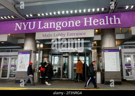 Eintritt zum NYU Langone Hospital, New York City Stockfoto