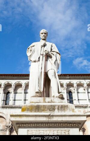 San Michele in Foro ist eine römisch-katholische Basilica Kirche in Lucca, Toskana, über dem alten römischen Forum gebaut, und aus dem Jahr 795 n. Chr.. Bis 1370 ist es w Stockfoto