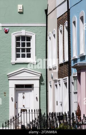 Eleganten georgianischen Reihenhaus Häuser, Bywater Street, Chelsea, London, SW3. Stockfoto