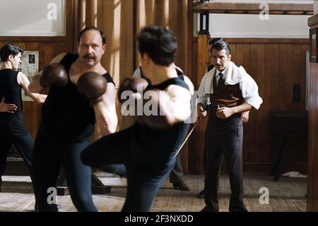 Les Brigades du Tigre Jahr : 2006 - Frankreich Olivier Gourmet, Edouard Baer Direktor : Jérôme Cornuau Stockfoto