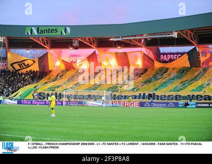 FOOTBALL - FRENCH CHAMPIONSHIP 2008/2009 - L1 - FC NANTES v FC LORIENT - 14/03/2009 - FANS NANTES - PHOTO PASCAL ALLEE / FLASH PRESS Stock Photo