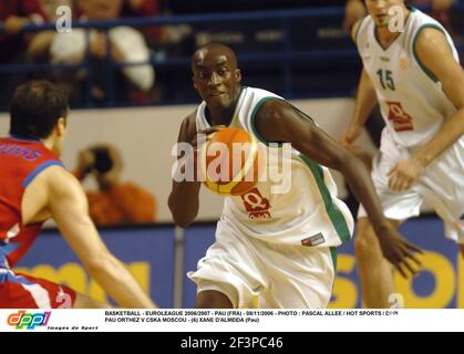 BASKETBALL - EUROLEAGUE 2006/2007 - PAU (FRA) - 08/11/2006 - FOTO : PASCAL ALLEE / HOT SPORTS / DPPI PAU ORTHEZ V CSKA MOSCOU - (6) XANE D'ALMEIDA (PAU) Stockfoto