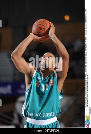 BASKETBALL - FRANZÖSISCHE MEISTERSCHAFT PRO A 2008/2009 - LE HAVRE (FRA) - 18/10/2008 - FOTO : PASCAL ALLEE / HOT SPORTS / DPPI LE HAVRE V PAU - 11 ANDRE EMMETT (PAU) Stockfoto