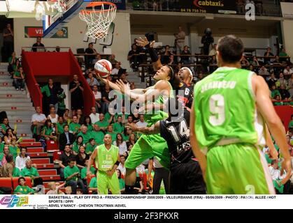 BASKETBALL - PLAY OFF PRO A - FRANZÖSISCHE MEISTERSCHAFT 2008/2009 - VILLEURBANNE (FRA) - 05/06/2009 - FOTO : PASCAL ALLEE / HOT SPORTS / DPPI ASVEL V NANCY - CHEVON TROUTMAN /ASVEL Stockfoto