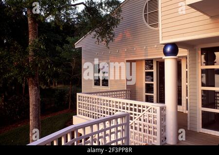Urban Residence, Niceville Florida, Detail Veranda, Archimax Inc Stockfoto