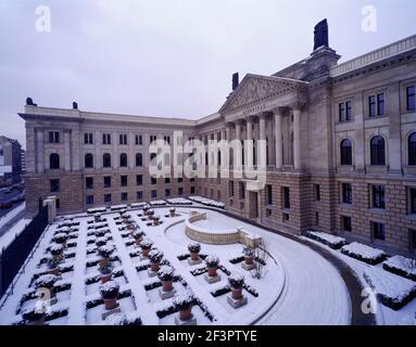 Bundesrat im em. Preußischem Herrenhaus, Berlin,Gesamtansicht,Schweger+Partner, Hamburg Stockfoto