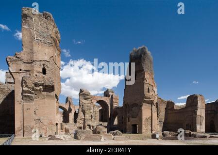 212 bis 216 unter Kaiser Caracalla erbaut, Rom, Caracalla-Thermen (lat. Thermae Antoninianae) Stockfoto