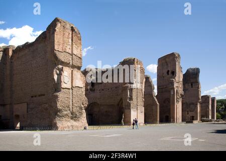 212 bis 216 unter Kaiser Caracalla erbaut, Rom, Caracalla-Thermen (lat. Thermae Antoninianae) Stockfoto