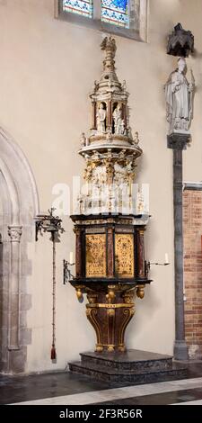 Die St. Jakobuskirche Br¸gge. Sakramentsturmvon 1580-1593. SP‰trenaissance, Brügge / Br¸gge, St. Jakobus Stockfoto