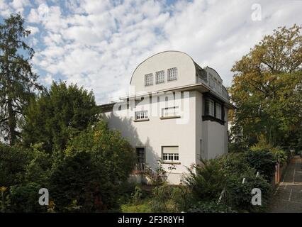 Kleines GL¸ckerhaus (Haus Rudolf Bosselt), Straßenseite, Darmstadt, Mathildenhˆhe, kleines Haus GL¸ckert Stockfoto
