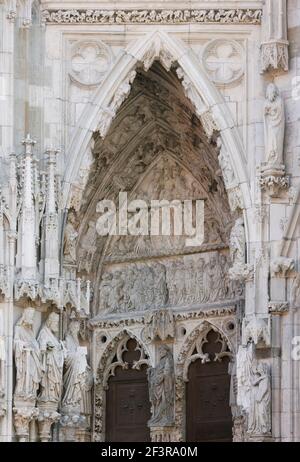 Hauptportal, Blick von S¸dwesten, Regensburg, Dom St. Peter Stockfoto