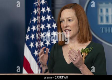 Washington, Usa. März 2021, 17th. Pressesekretärin Jen Psaki hält am 17. März 2021 im Weißen Haus in Washington, DC, ein Briefing. Foto von Chris Kleponis/UPI Kredit: UPI/Alamy Live News Stockfoto