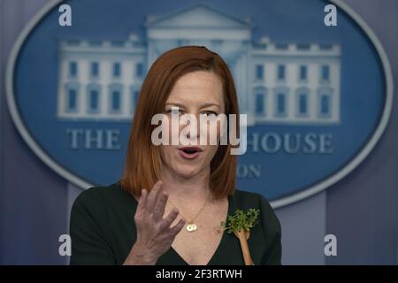 Washington, Usa. März 2021, 17th. Pressesekretärin Jen Psaki hält am 17. März 2021 im Weißen Haus in Washington, DC, ein Briefing. Foto von Chris Kleponis/UPI Kredit: UPI/Alamy Live News Stockfoto