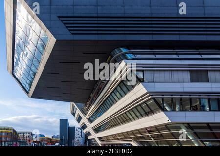 Wien, Wien: Wirtschaftsuniversität Wien, Bibliothek und Lernzentrum (Architektin: Zaha Hadid) im Jahr 02. Le Stockfoto