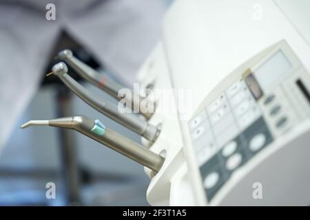 Zahnbohrer ist ein wesentliches Stück der Ausrüstung in der Klinik Stockfoto