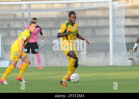 FUSSBALL - FRANZÖSISCHER LIGAPOKAL 2012/2013 - 1ST RUNDEN - SCO ANGERS / FC NANTES - 07/08/2012 - FOTO PASCAL ALLEE / DPPI - DAMIEN MAYENGA (FCN) Stockfoto