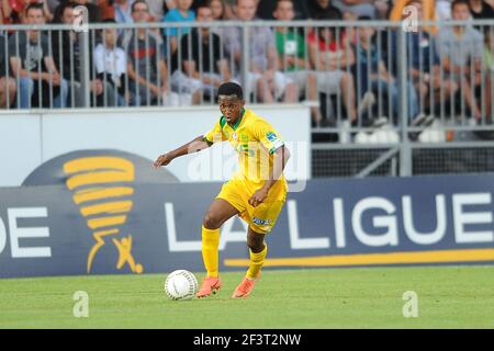 FUSSBALL - FRANZÖSISCHER LIGAPOKAL 2012/2013 - 1ST RUNDEN - SCO ANGERS / FC NANTES - 07/08/2012 - FOTO PASCAL ALLEE / DPPI - CHAKER ALHADHUR (FCN) Stockfoto