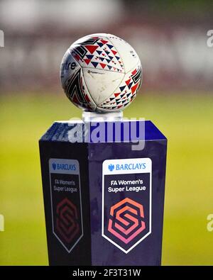 Liverpool, Großbritannien. März 2021, 17th. Der Matchball vor dem Barclays FA Womens Super League Spiel zwischen Everton und Chelsea im Walton Hall Park in Liverpool, England. Kredit: SPP Sport Presse Foto. /Alamy Live Nachrichten Stockfoto