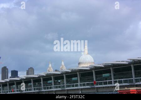 Themse und der City of London Stockfoto