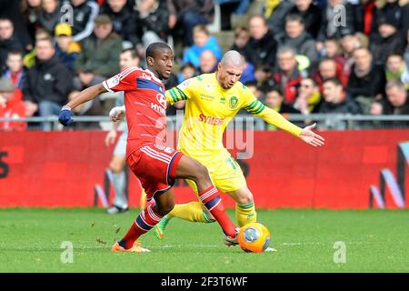 Gueida FOFANA von Lyon gegen Vincent BESSAT von Nantes während der französischen Meisterschaft L1 2013/2014 Fußballspiel zwischen FC Nantes und Olympique Lyonnais am 9. Februar 2014 im La Beaujoire Stadion in Nantes, Frankreich. Foto Pascal Allee / DPPI Stockfoto