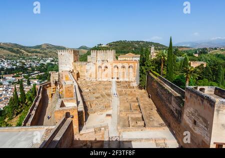 Die Überreste der Plaza de Armas in der Festung Alcazaba, einem der ältesten Teile der Alhambra, Alhambra y Generalife, Granada, Andalusien, Spanien Stockfoto