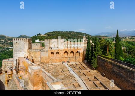 Die Überreste der Plaza de Armas in der Festung Alcazaba, einem der ältesten Teile der Alhambra, Alhambra y Generalife, Granada, Andalusien, Spanien Stockfoto