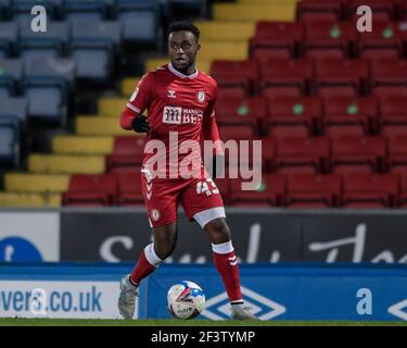 Blackburn, Großbritannien. März 2021, 17th. Steven Sessegnon #43 von Bristol City mit dem Ball in Blackburn, UK am 3/17/2021. (Foto von Simon Whitehead/News Images/Sipa USA) Quelle: SIPA USA/Alamy Live News Stockfoto