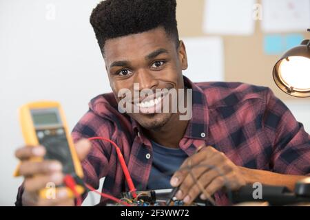 Netzteil im Service-Center Stockfoto