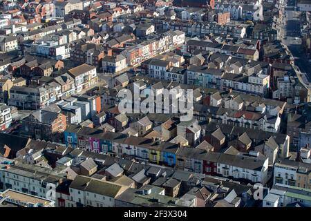 Ein allgemeiner Blick vom Blackpool Turm von Reihenhäusern in Blackpool, Lancashire. Bilddatum: Dienstag, 16. März 2021. Stockfoto