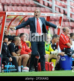 SWINDON V ROTHERHAM. SWINDON MANAGER PAOLO DI CANIO. 3/9/2011. BILD DAVID ASHDOWN Stockfoto