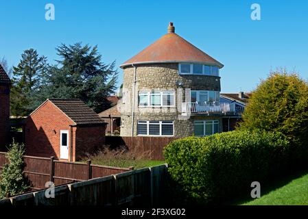 Alte Windmühle in Haus umgewandelt, in Hook, East Yorkshire, England Stockfoto