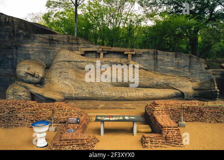 Liegenden Buddha Statue, Gal Vihara in Polonnaruwa, Sri Lanka Stockfoto