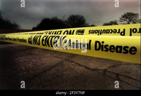 Maul- und Klauenseuche Ausbruch 2001 der Eingang zu Obstgarten Farm und Käseleien bei brentwood in essex, wo der Maul-und Klauenseuche Ausbruch aufgetreten ist. Stockfoto