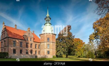 KRISTIANSTAD, SCHWEDEN - 13. OKTOBER 2018:das Karsholm-Schloss in Kristianstad Gemeinde. Stockfoto