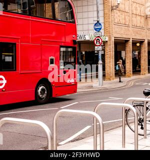 London UK, März 18 2021, Red Double Decker Public Transport Bus Stockfoto