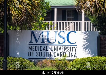 Charleston, USA - 11. Mai 2018: Zeichen für MUSC medizinische Universität von South Carolina Forschungsinstitution Krankenhaus Klinik in Campus Stadt Stockfoto