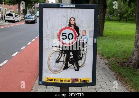 Billboard 50 KM SpeedLimit bei Diemen Niederlande 5-7-2020 Stockfoto