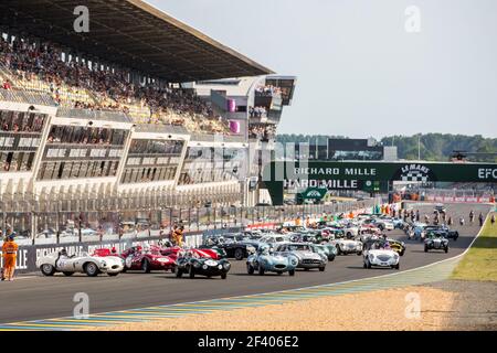 Start, Abfahrt Typ Le Mans, Plateau 2, 03 JOY (gbr) / NATO (Fra) / SIMON (deu), Jaguar Typ D 1955, 25 BROOKS (gbr) / SMITH (gbr), Jaguar Typ D 1956, 21 MONTEVERDE (BH), Jaguar Typ D 1955, Aktion während der 2018 Le Mans Classic, Frankreich vom 6. Bis 8. Juli, In Le Mans - Foto Antonin Vincent / DPPI Stockfoto