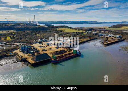 Luftaufnahme der Robertson Metals Recycling Werft, Inverkeithing Docks, Inverkeithing Fife, Schottland. Stockfoto