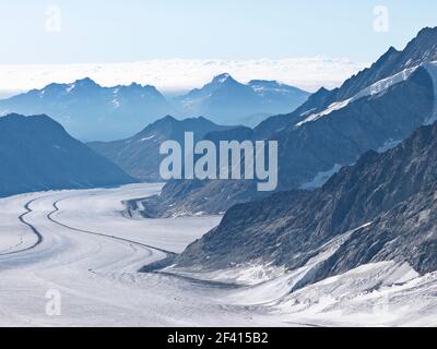 Die Schweiz, der große Aletschgletscher, mit 22 km der längste Eisbach der Alpen, beginnt auf dem Jungfraujoch-Top Europas Stockfoto