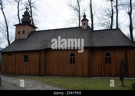 Polen, Zakopane - 13. November 2020: Kirche unserer Lieben Frau von Tschenstochau in Zakopane Stockfoto