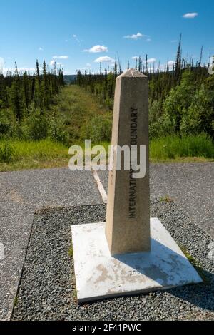 Nordamerika; Kanada; Yukon Territory; Alaska Highway; Internationale Grenze Alaska (USA)-Kanada (Yukon Territory) Stockfoto