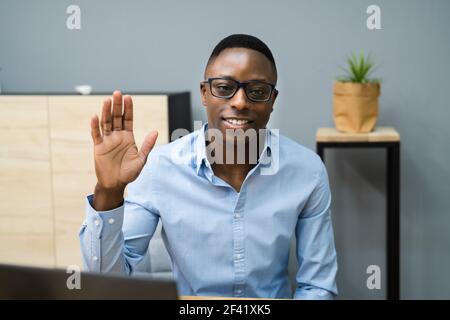 African American Black Man Virtual Interview Winken Zu Webcam Stockfoto
