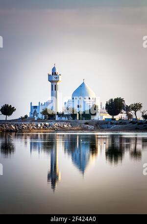 Schöne Al Khobar Corniche Moschee Saudi-Arabien. Stockfoto