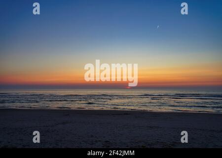 Sonnenuntergang am Henne Strand, Jütland, Dänemark Stockfoto