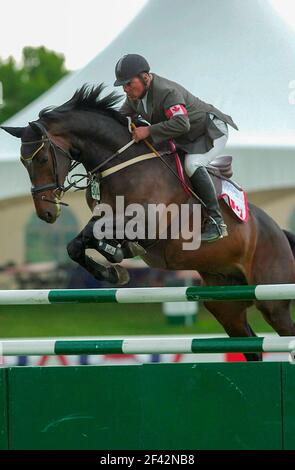 Die Canada 1 Spruce Meadows 2001, CN Grand Prix, Dayton Gorsline (CAN) Reiten Leonardo Stockfoto