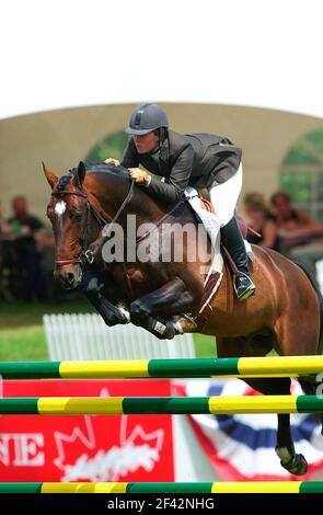 The Canada 1, Spruce Meadows, Juni 2001, CN Grand Prix, Cara Raether (USA) Riding so What Stockfoto