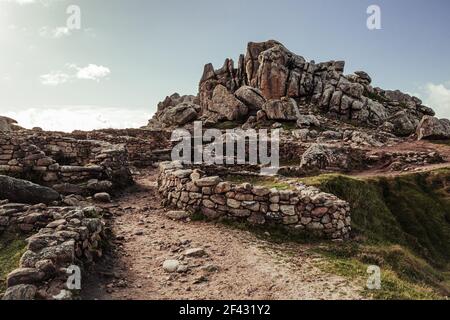 Historische Ruinen der Kelten im Castros de Baroña Stockfoto